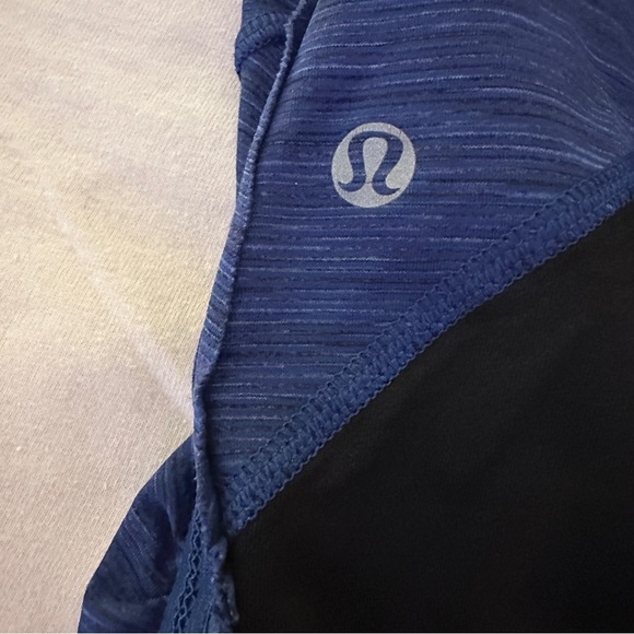 Lululemon Run For Your Life Crop Wee Are‎ From Space Limitless Blue Black size 6 - Picture 5 of 8